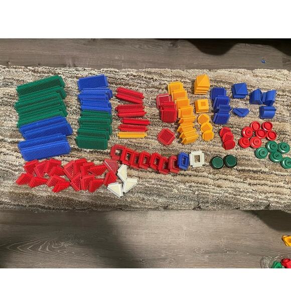 Bristle Blocks Building Assorted LOT 100 Pieces Loose Stem Toys Replacement - Picture 1 of 5